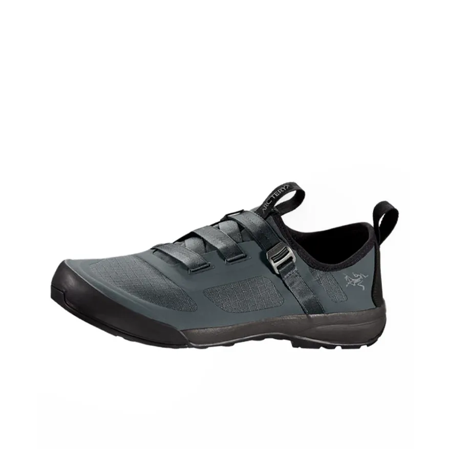 Arcteryx Arakys Outdoor Shoes Men Low-Top Gray