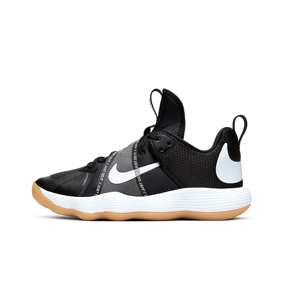 Nike React HyperSet Удобные Низкие Кроссовки для Тренировок Унисекс Черные и Белые с Равной Резиной