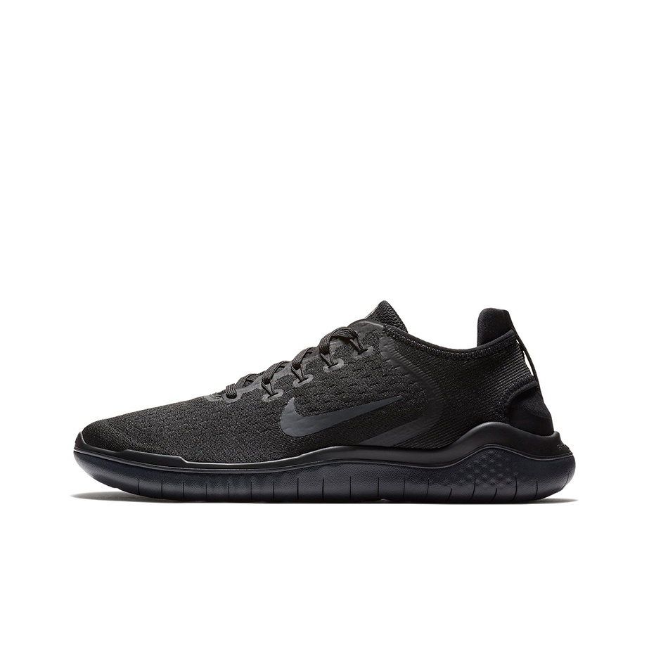 black nike free runs