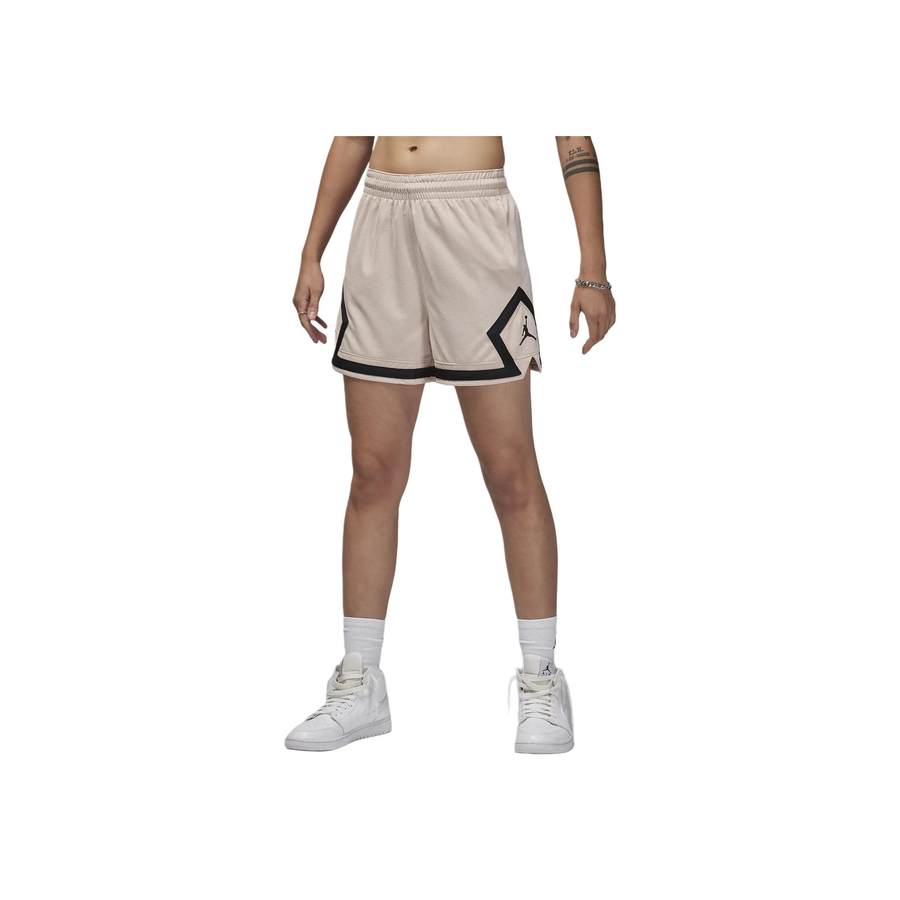 JORDAN Sport Women's 4' Diamond Shorts