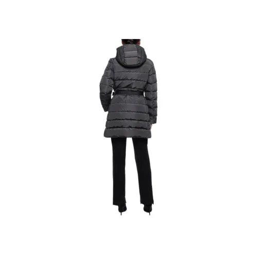PRADA Черные Женские Пуховики