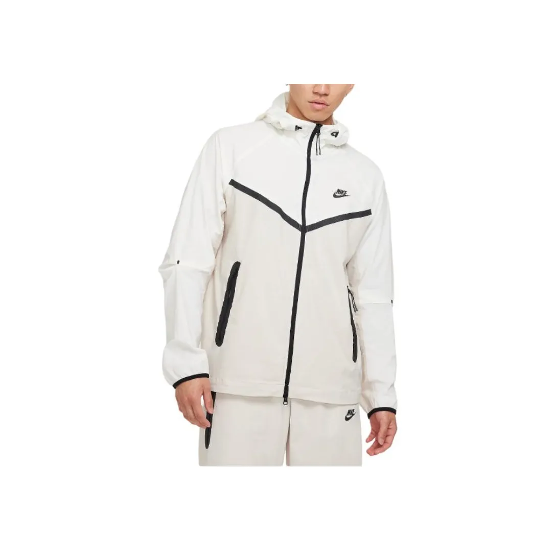Nike Tech Windrunner Jackets & Coats Men's Light All Woody Brown