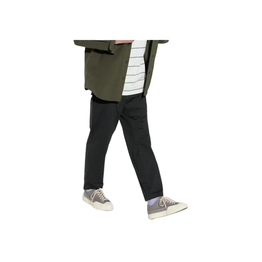 UNIQLO Повседневные брюки Мужские Черные