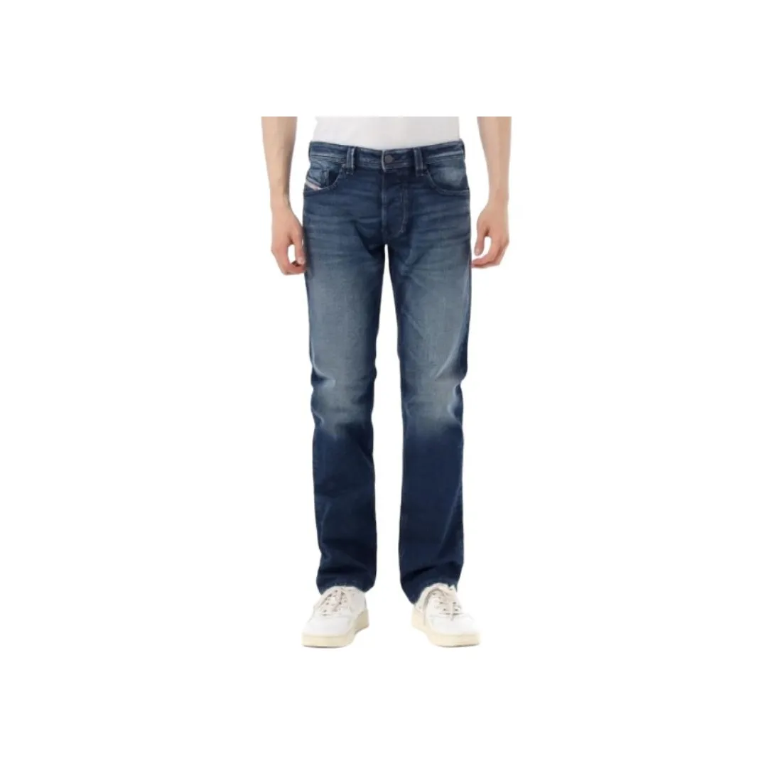 DIESEL Larkee Jeans