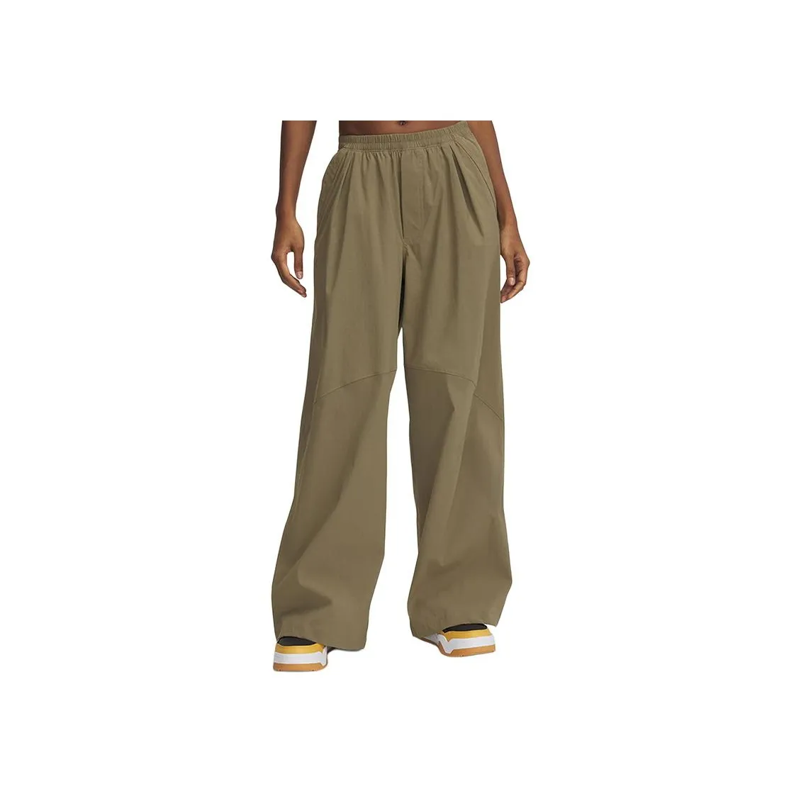 Under Armour Повседневные брюки Женские Черные