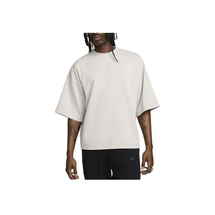 Nike Sportswear Tech Fleece Reimagined Men's Oversized Short Sleeve Sweatshirt