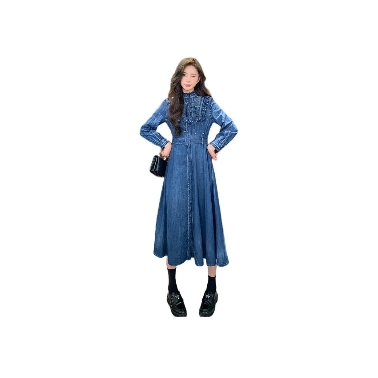 Fele.d Long Sleeved Dress Women's Image Color