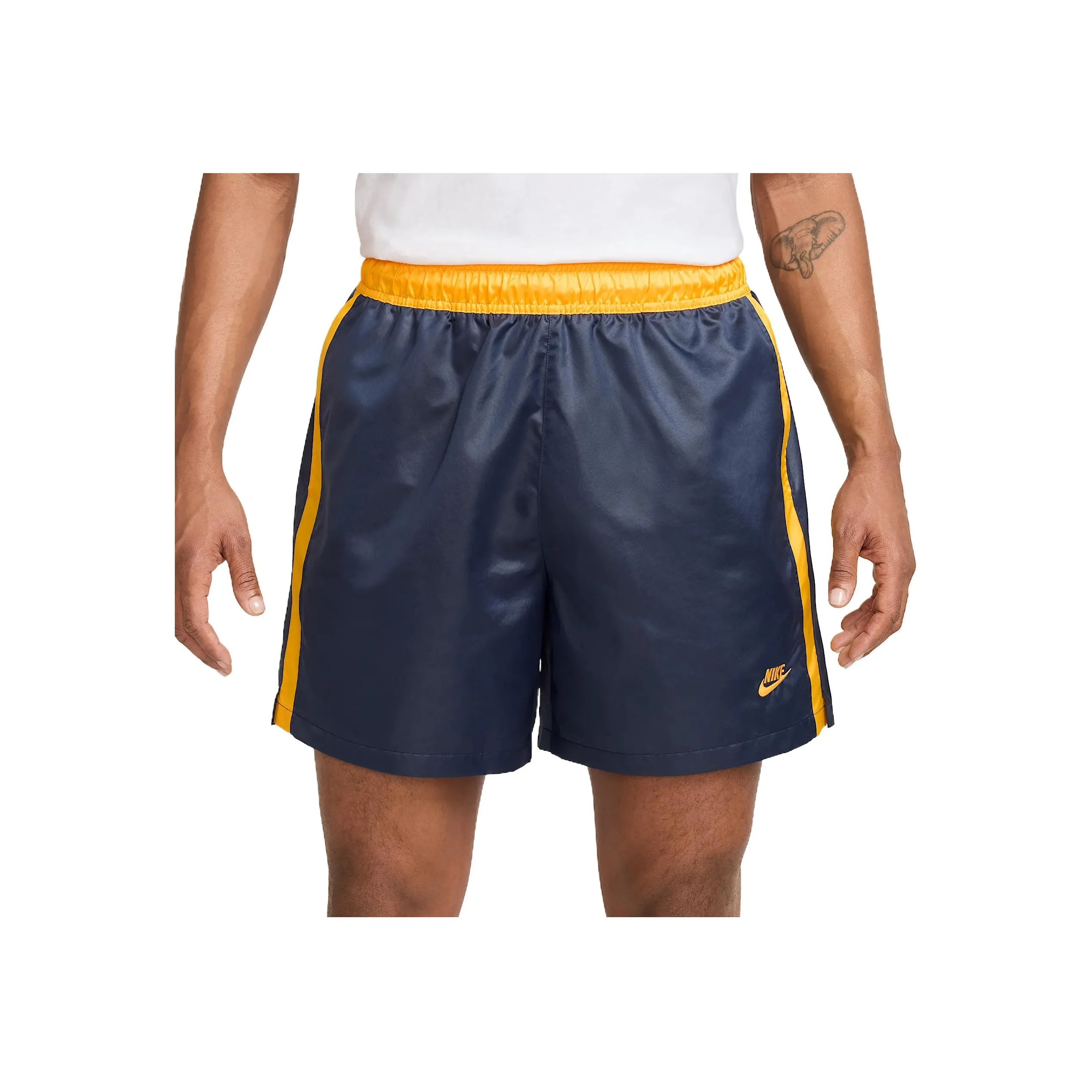Nike Sportswear Club Men's Flow Football Shorts