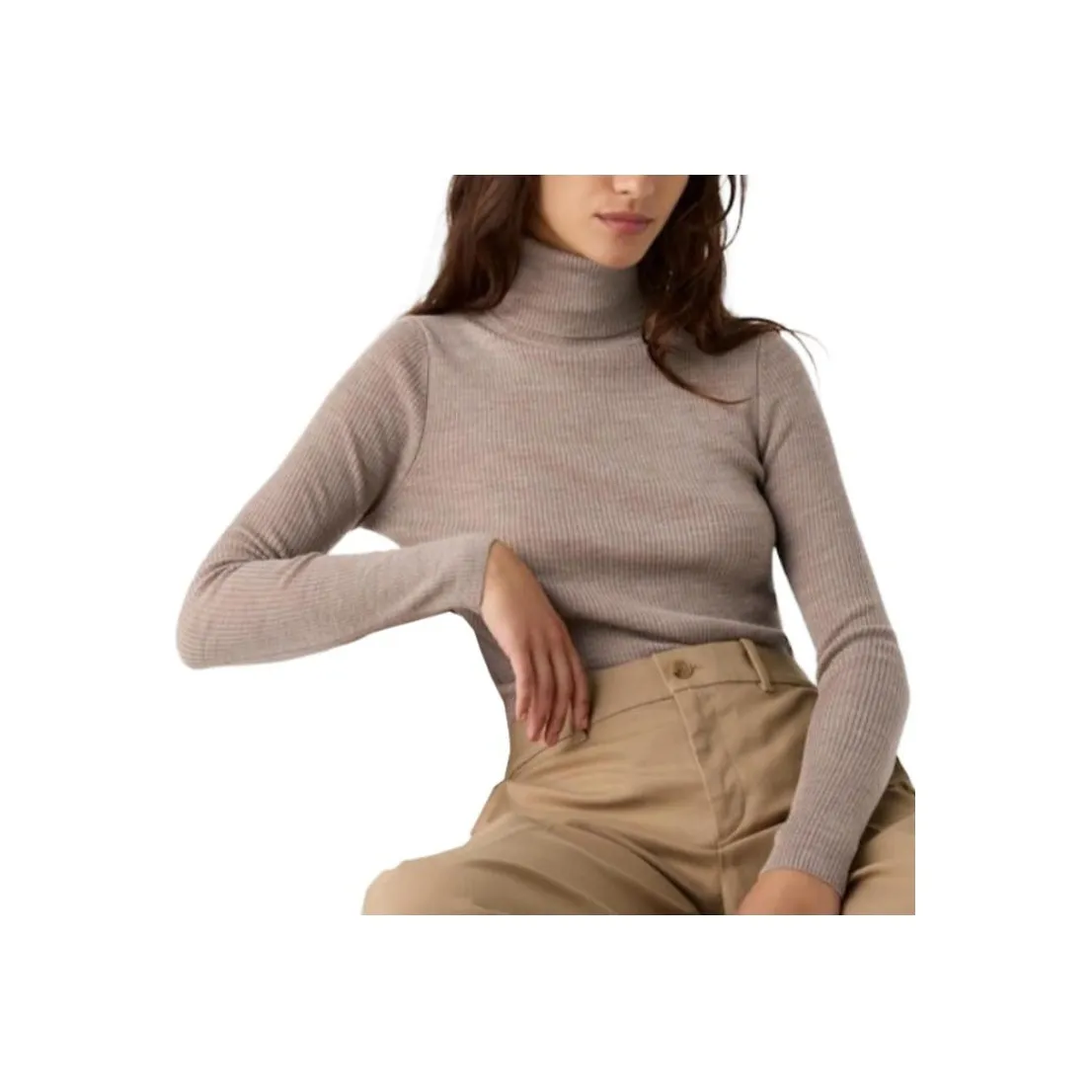 UNIQLO Бежевые Женские Свитеры