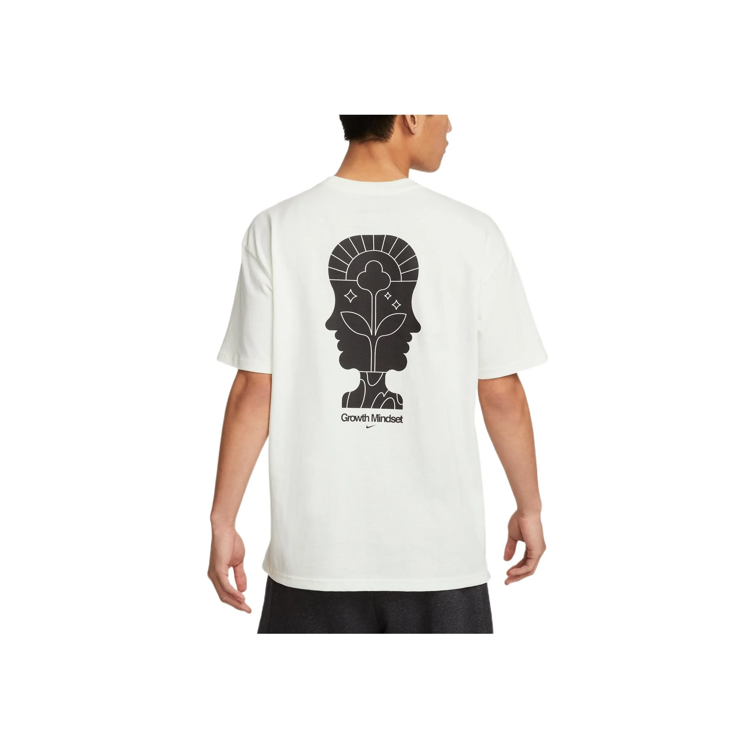 Nike Sportswear Sustainable M2Z Growth Mindset T shirt