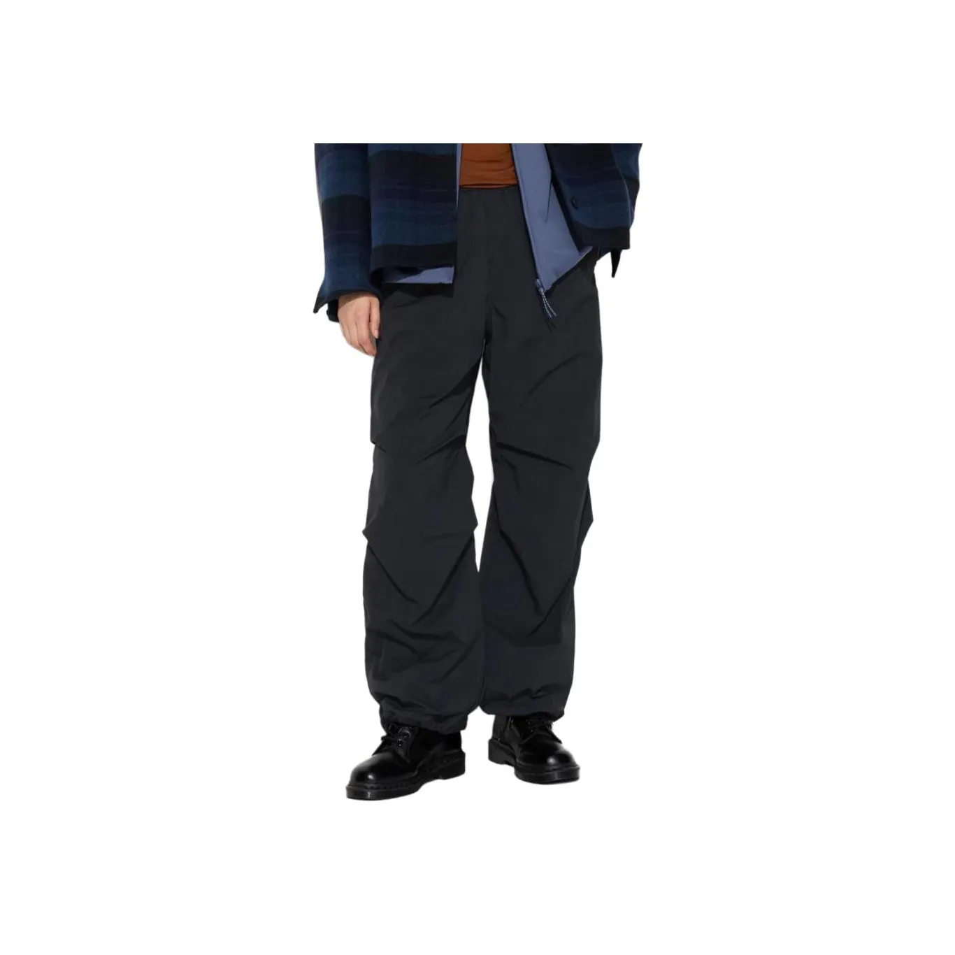 UNIQLO Повседневные брюки Женские Черные