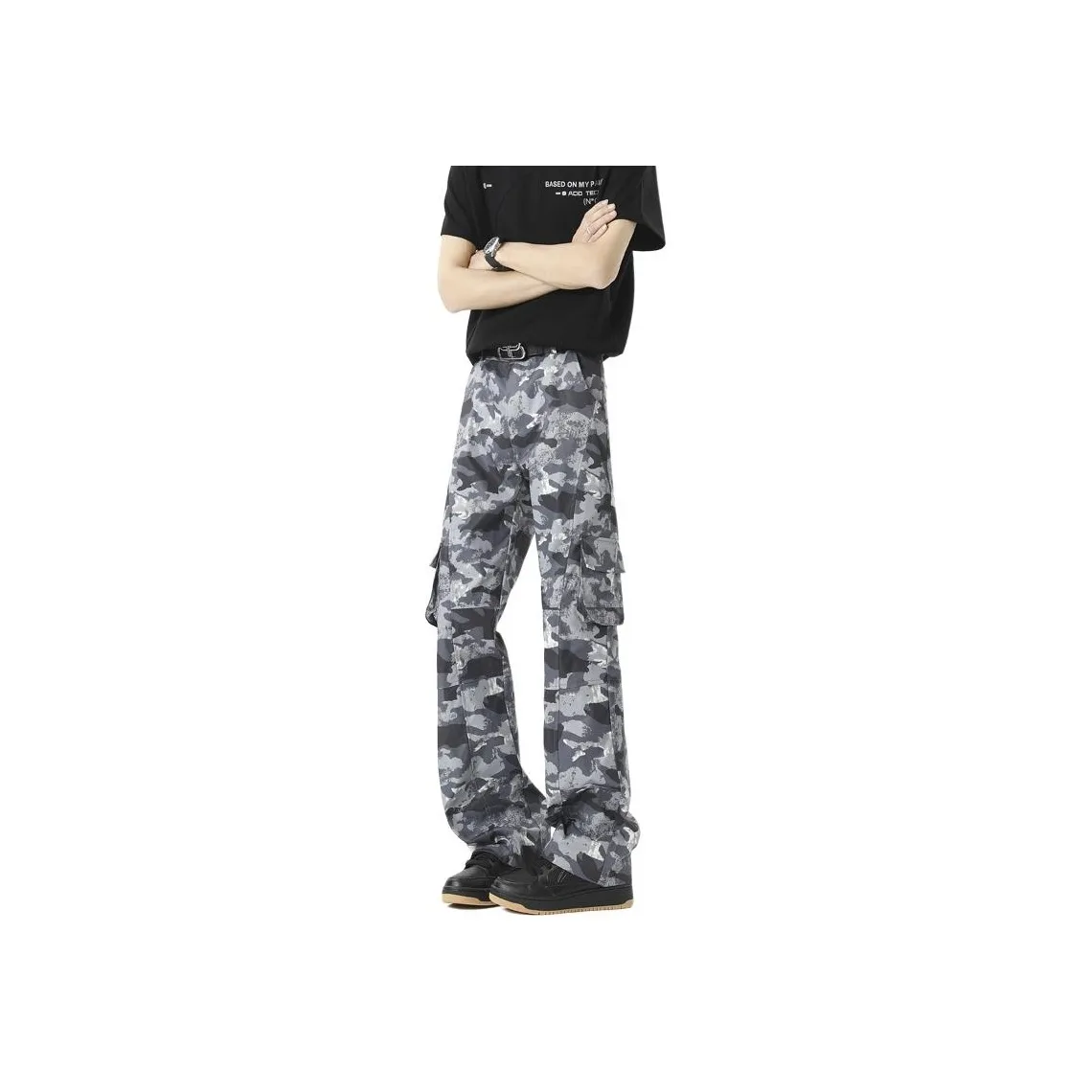 DARK HORSE Multi Pocket Slimming Cargo Pants Unisex