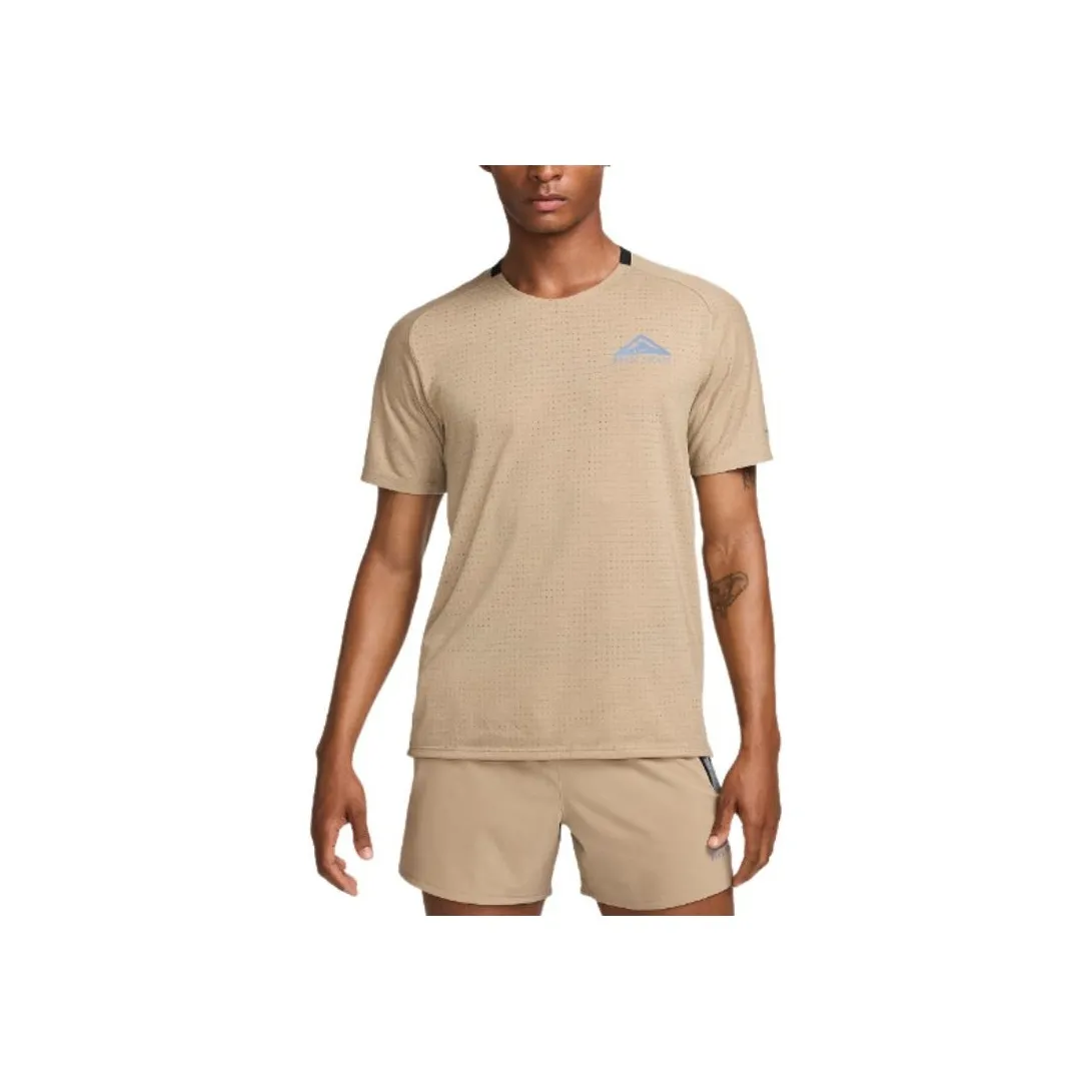 Nike T-Shirts Men Khaki/Black