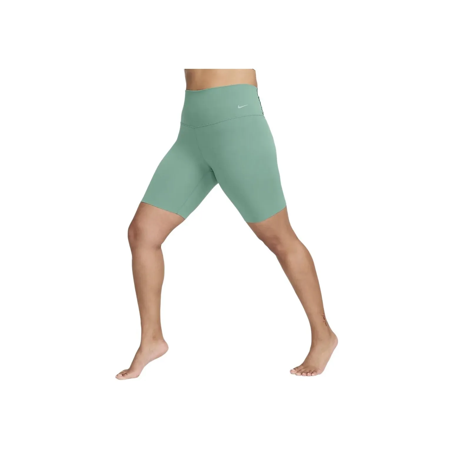 Nike Zenvy Women's Gentle-Support High-Waisted 8' Biker Shorts