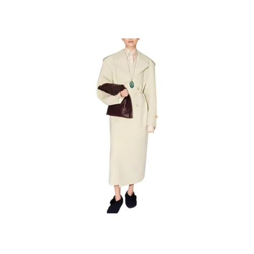Carven Телесное Женское Пальто