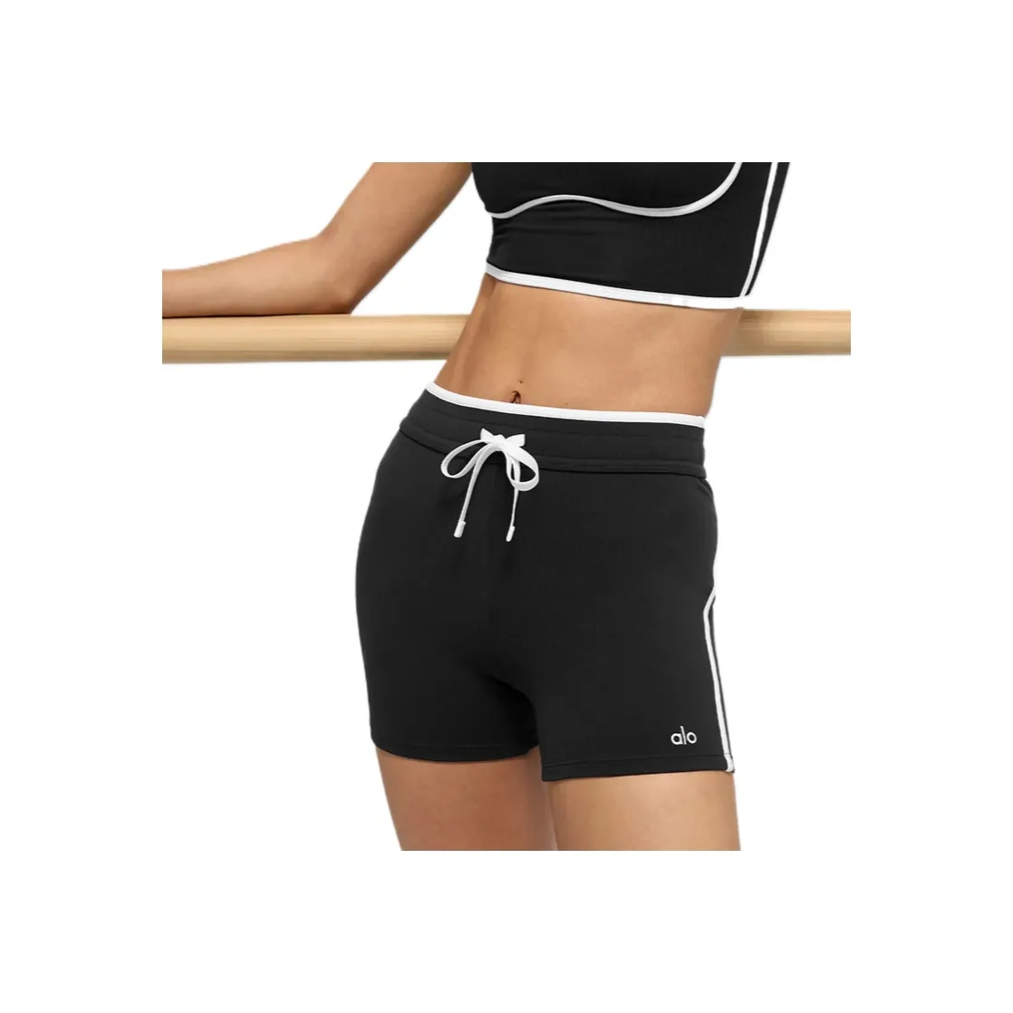 Alo Yoga Airbrush Спортивные шорты Женские