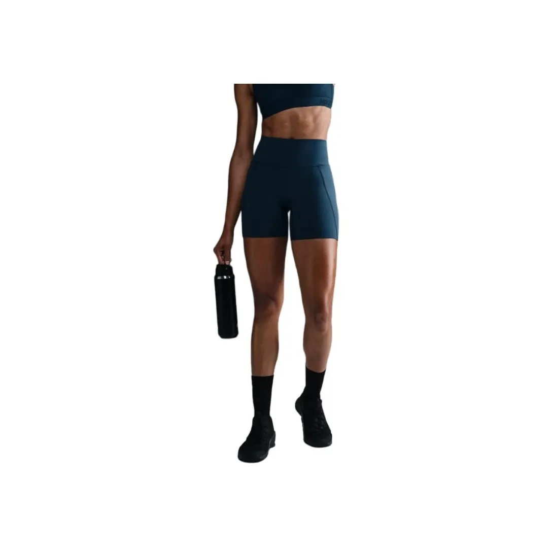 Nike Universa Women's High Waisted 5' Biker Shorts With No Front Seam