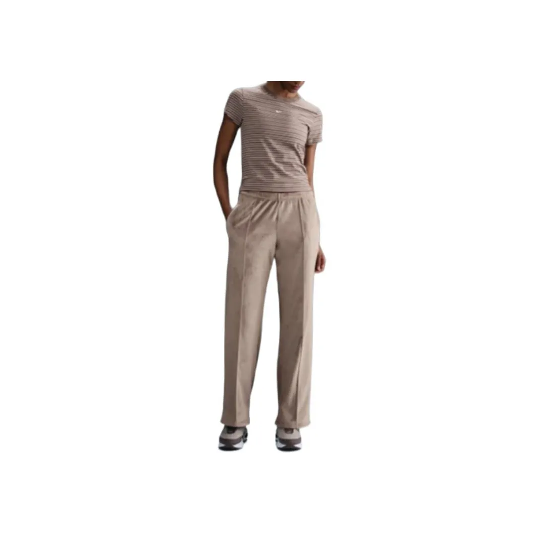 Nike Sportswear Chill Knit Women's Mid Rise Velour Pants