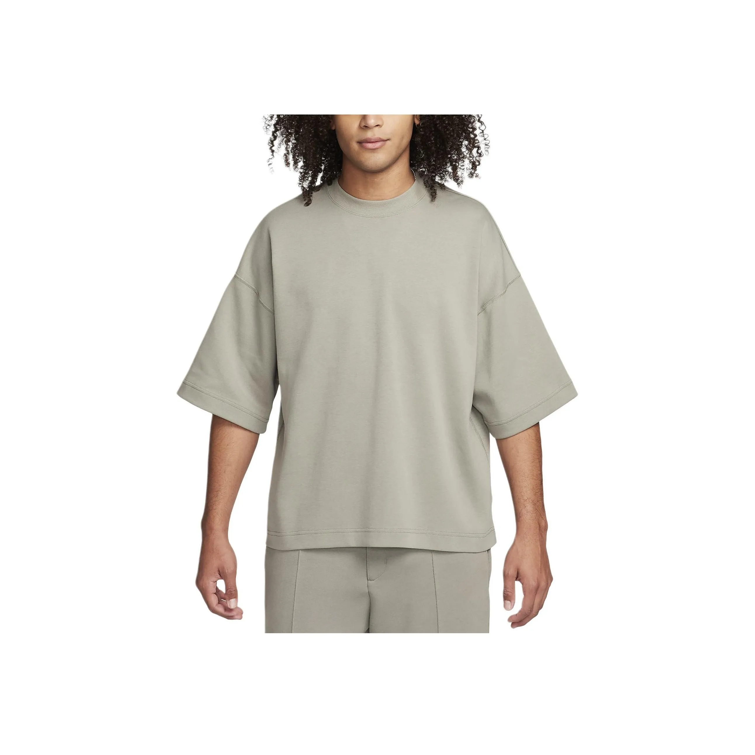 Nike Sportswear Tech Fleece Reimagined Men's Oversized Short-Sleeve Sweatshirt