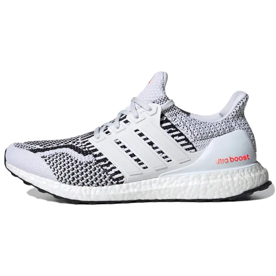 Adidas Ultra Boost DNA 5.0 Zebra