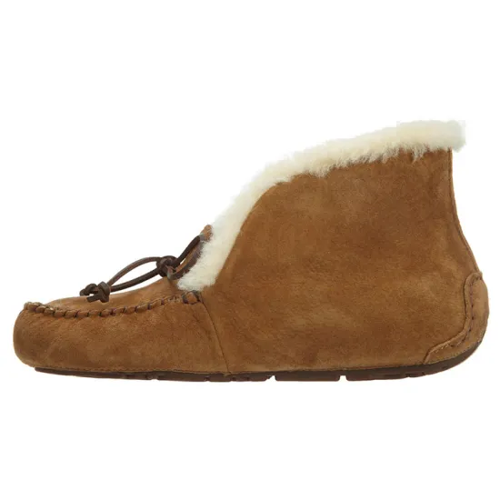 UGG Lifestyle Shoes Women's Low-top Brown