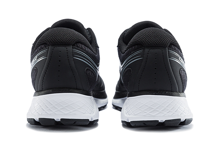 Saucony Cohesion 12 Lightweight And Breathable Low top Running Shoes Men’s Black Standard M