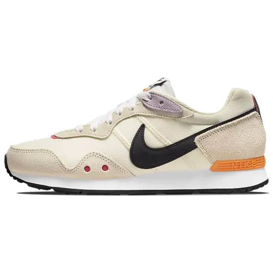Nike Venture Runner Coconut Milk Light Curry Women's