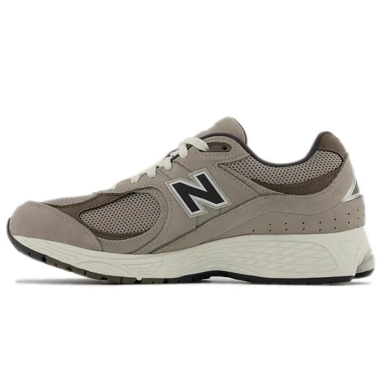 New Balance 2002R Warm Alpaca Light Chalkboard