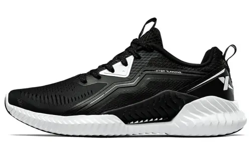 Xtep hydrogen wind technology breathable low top running shoes men's black and white