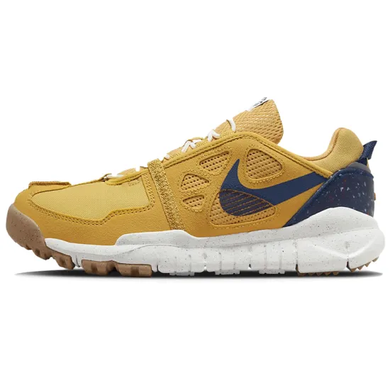 Nike Free Terra Vista Next Nature Goldtone