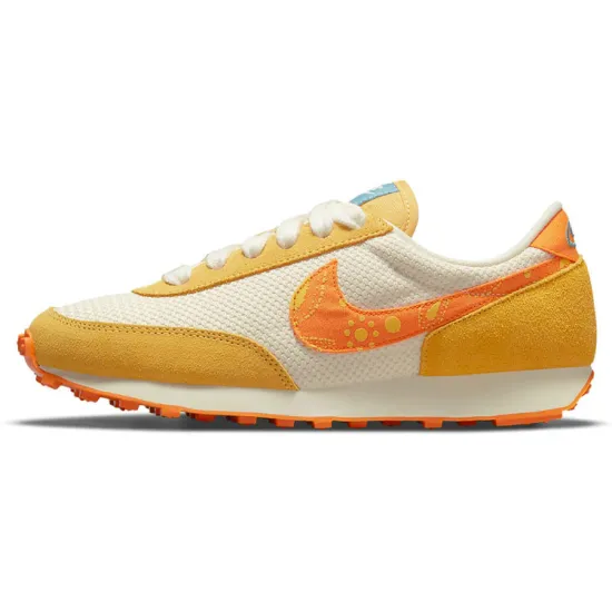 Nike Daybreak Paisley Swoosh Magma Orange Women's