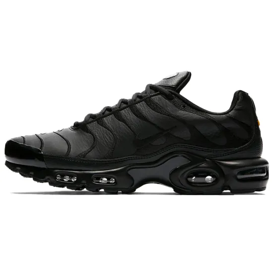 Nike Air Max Plus Triple Black Leather