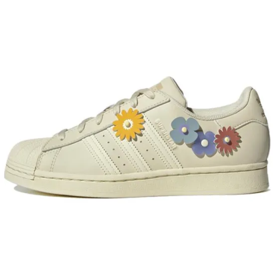 Adidas Originals Superstar Series Skateboard Shoes Women's Low-top Beige