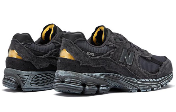 New Balance NB 2002R Refined Future