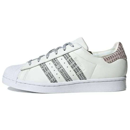 Adidas Originals Superstar Series Skateboard Shoes Women's Low-top Off-white