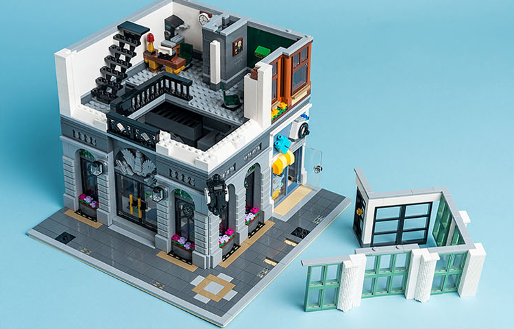 Игрушка LEGO icons 2001-5000pcs 10251 (многоцветный) — фото 3