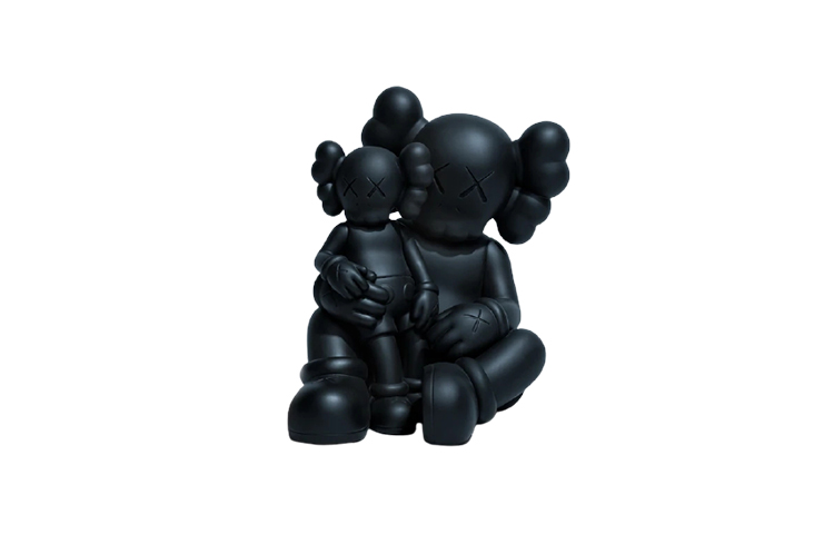KAWS HOLIDAY Changbaishan Station COMPANION trendy doll black 21.6cm