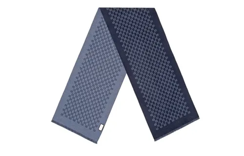 GUCCI Gg Jacquard Scarf