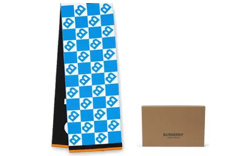 Burberry Knit Scarves Unisex