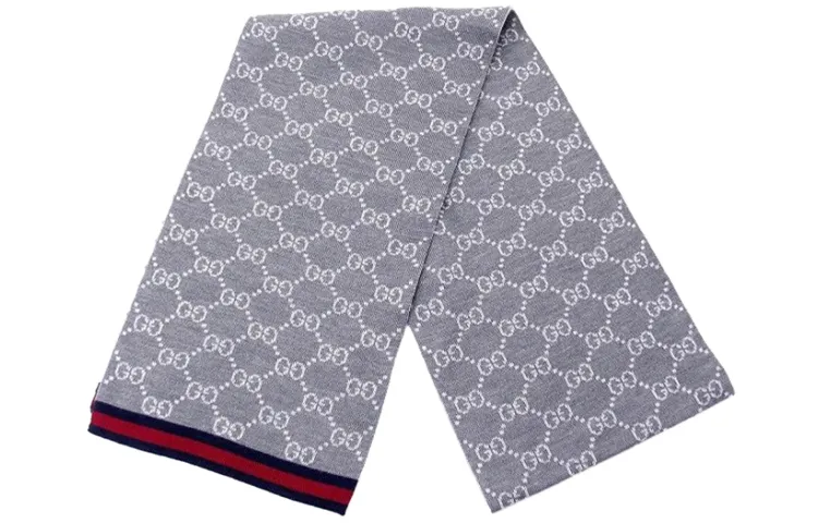GUCCI Gg Logo Scarf