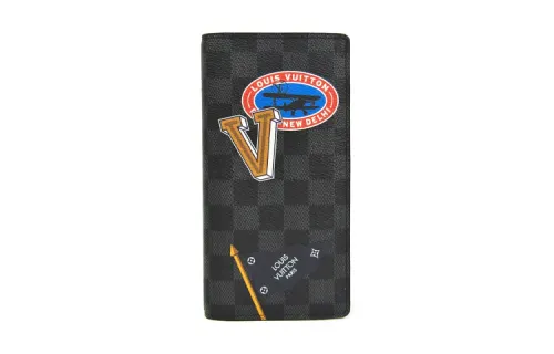 LOUIS VUITTON Wallets