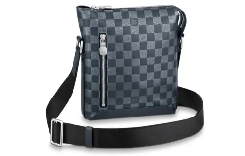 LOUIS VUITTON Discovery Bb Messenger Bag Damier Infini Astral Silver