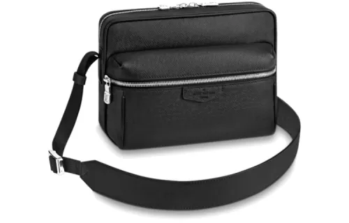LOUIS VUITTON Messenger Taiga Outdoor Pm Black