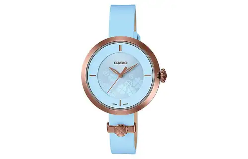 CASIO Women's Standard Series 31.5mm Blue Watch LTP-E154RL-2A