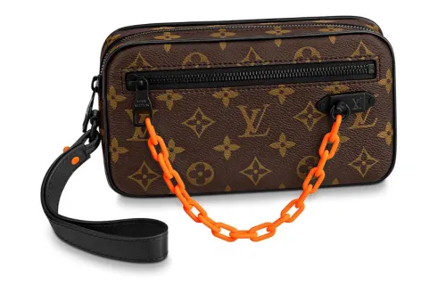 LOUIS VUITTON Pochette Volga Monogram Brown