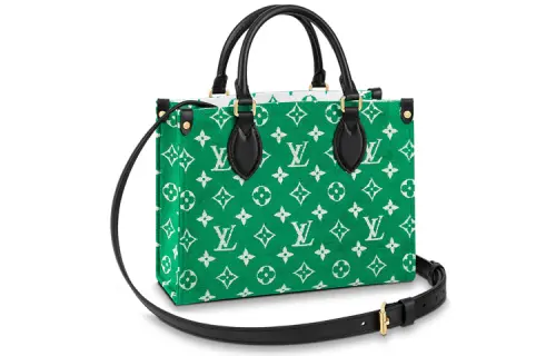 LOUIS VUITTON Onthego Pm Green