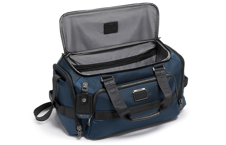 TUMI  Alpha Bravo