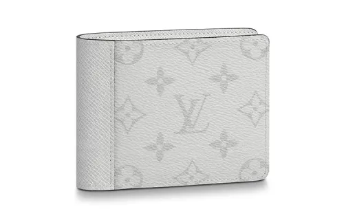 LOUIS VUITTON Multiple Wallet Monogram Antartica