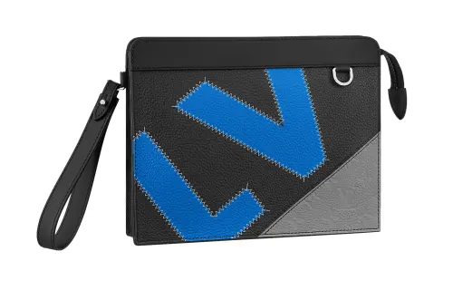 LOUIS VUITTON Clutches