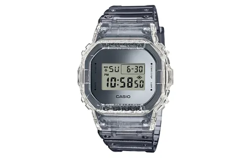CASIO G Shock DW5600SK 1